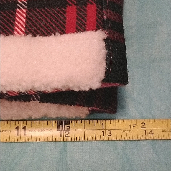 BNWT Victoria's Secret Red Plaid Print Snap Closure Tote Bag - Picture 5 of 14